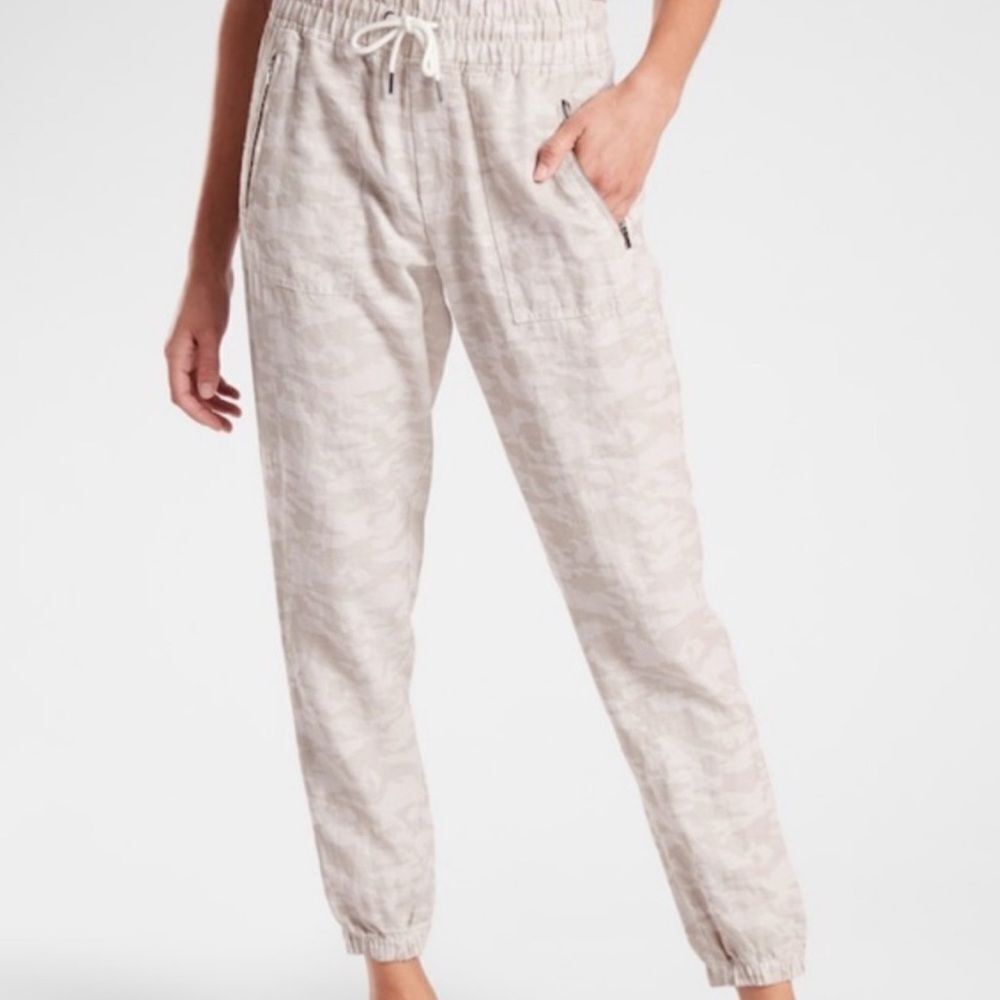 Athleta Cabo tide linen joggers camo women’s size 16